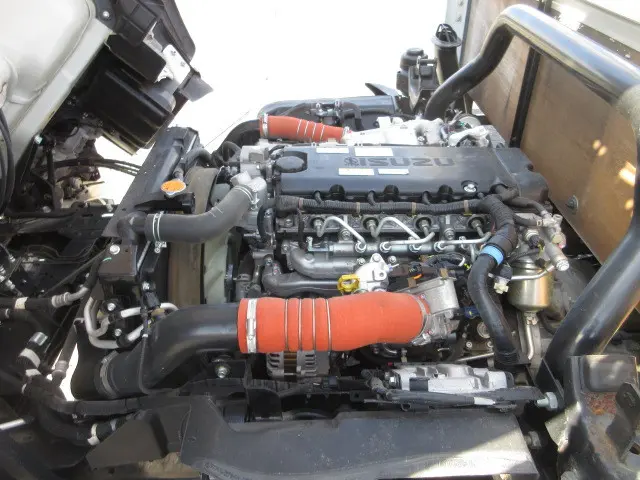 いすゞ エルフ 2RG-NPR88AR(2WD)の写真27