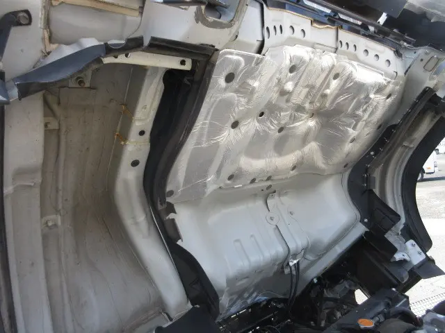 いすゞ エルフ 2RG-NPR88AR(2WD)の写真30