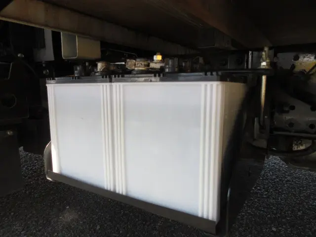 いすゞ エルフ 2RG-NPR88AR(2WD)の写真47