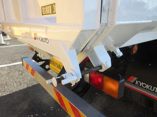 三菱 ファイター 2KG-FK72F(2WD)の写真18