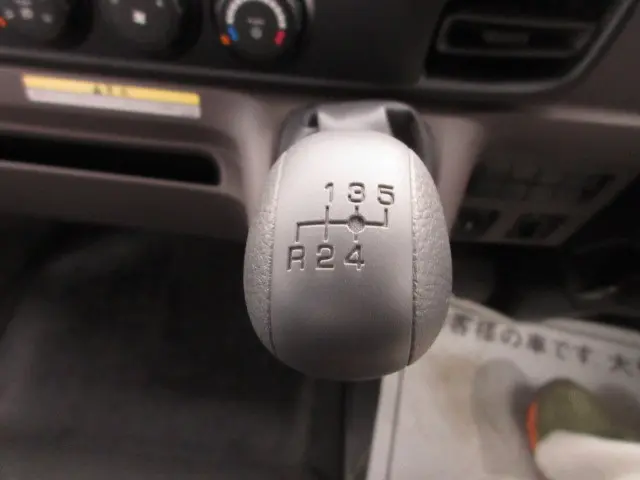 三菱 キャンター 2PG-FEB80(2WD)の写真28