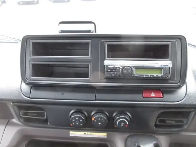 三菱 キャンター 2PG-FEB80(2WD)の写真29