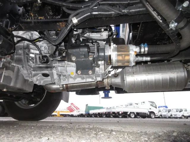 三菱 キャンター 2PG-FEB80(2WD)の写真38