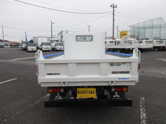 三菱 キャンター 2RG-FBA60(2WD)の写真21