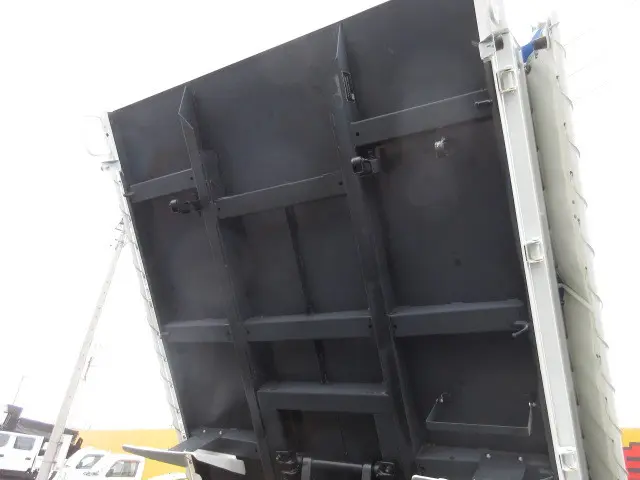 三菱 キャンター 2RG-FBA60(2WD)の写真22