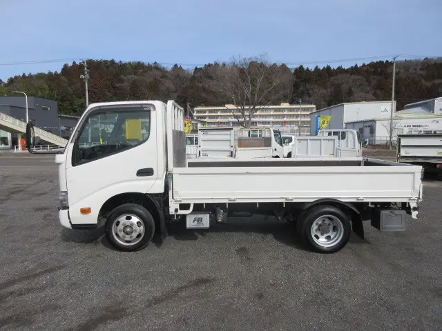 トヨタ ダイナ 2PG-GDY281(4WD)の写真5