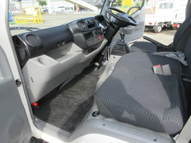 トヨタ ダイナ 2PG-GDY281(4WD)の写真18