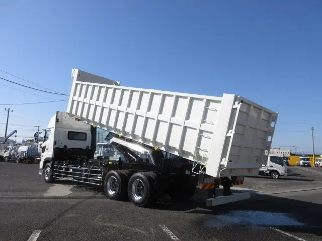 日野 プロフィア 2DG-FS1AHE(6x4)の写真3