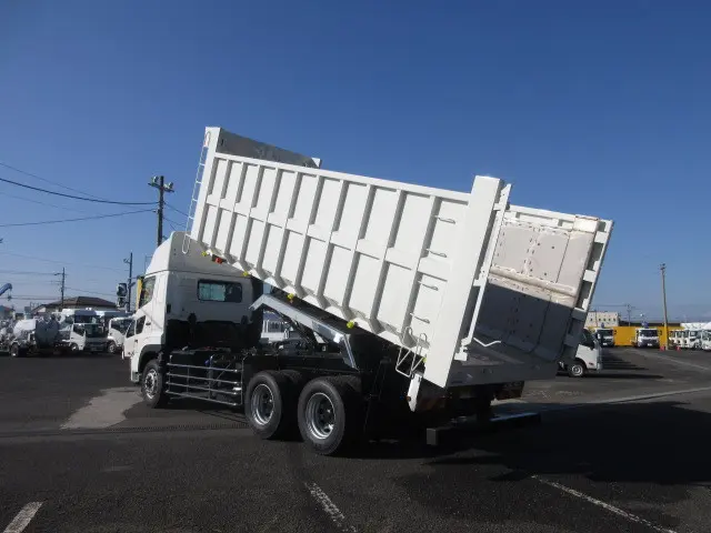日野 プロフィア 2DG-FS1AJE(6x4)の写真3