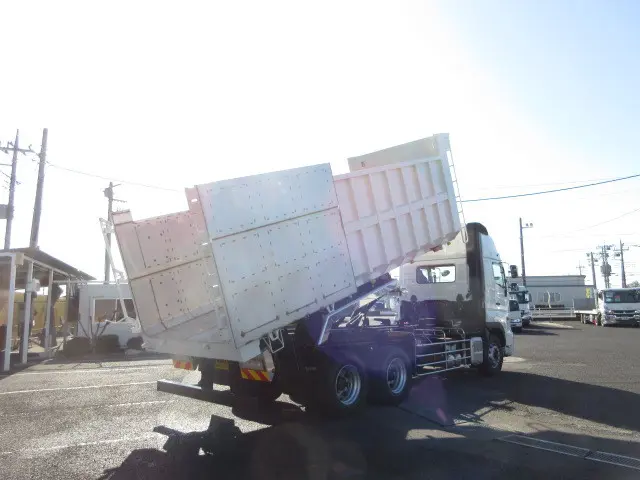 日野 プロフィア 2DG-FS1AJE(6x4)の写真4