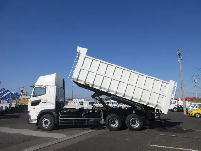日野 プロフィア 2DG-FS1AJE(6x4)の写真5