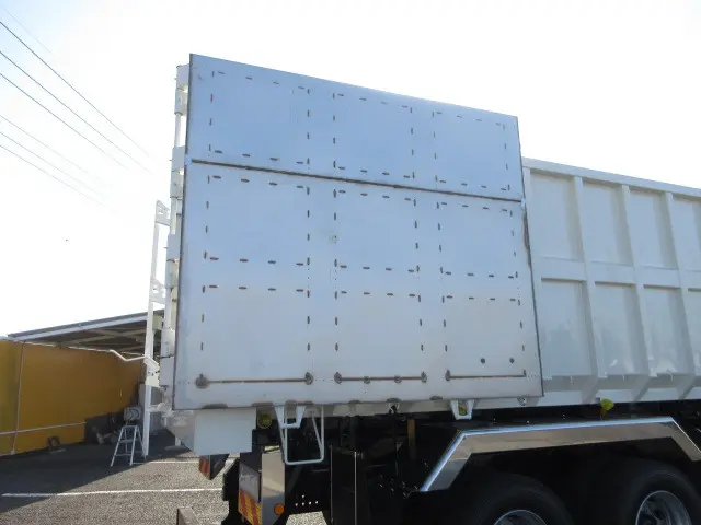 日野 プロフィア 2DG-FS1AJE(6x4)の写真13