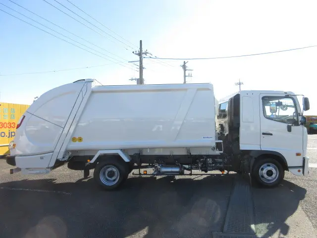 日野 レンジャー 2KG-FD2ABA(2WD)の写真6