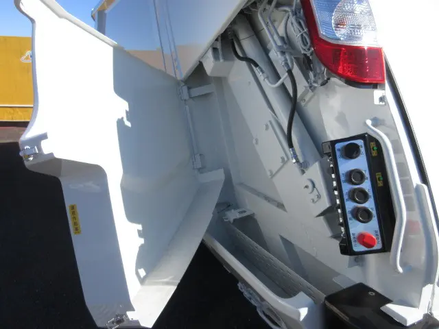 日野 レンジャー 2KG-FD2ABA(2WD)の写真40