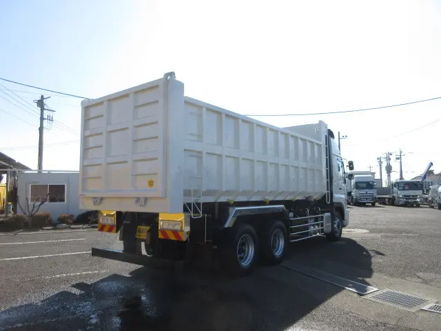日野 プロフィア 2DG-FS1AJE(6x4)の写真4