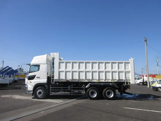 日野 プロフィア 2DG-FS1AJE(6x4)の写真5