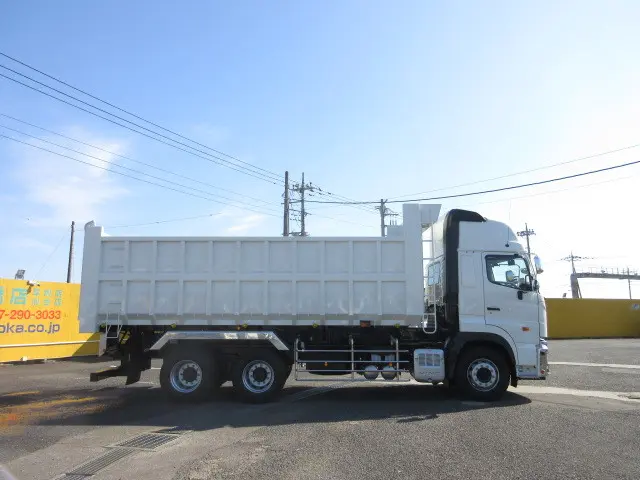日野 プロフィア 2DG-FS1AJE(6x4)の写真6