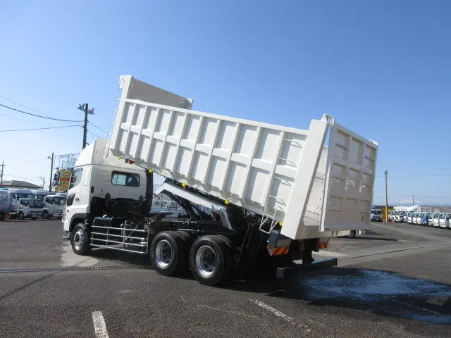 日野 プロフィア 2DG-FS1AJE(6x4)の写真10