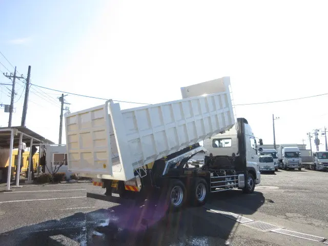 日野 プロフィア 2DG-FS1AJE(6x4)の写真11