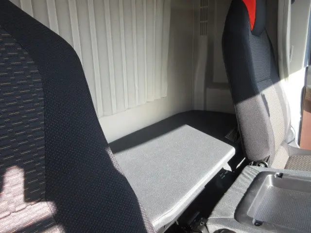 日野 レンジャー 2KG-FD2ABA(2WD)の写真27