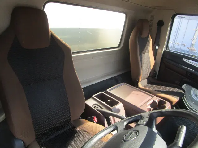 日野 レンジャー 2KG-FC2ABA(2WD)の写真11