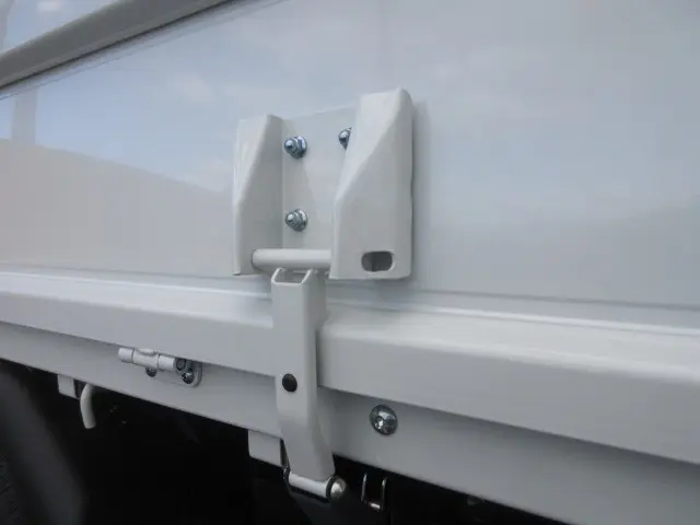 三菱 キャンター 2RG-FEAV0(2WD)の写真32