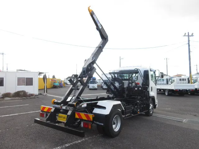 いすゞ フォワード 2RG-FRR90S4(2WD)の写真11