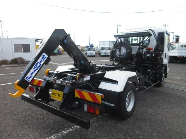 いすゞ フォワード 2RG-FRR90S4(2WD)の写真19