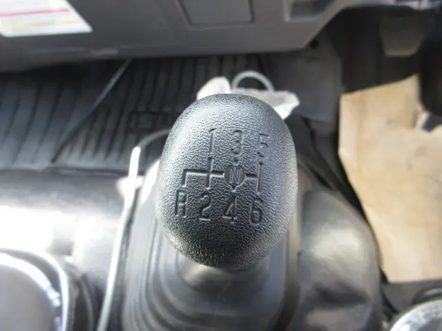 いすゞ フォワード 2RG-FRR90S4(2WD)の写真27