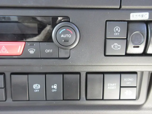 いすゞ フォワード 2RG-FRR90S4(2WD)の写真30