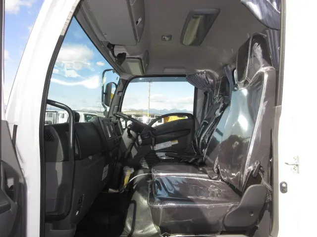 いすゞ フォワード 2RG-FRR90S4(2WD)の写真32