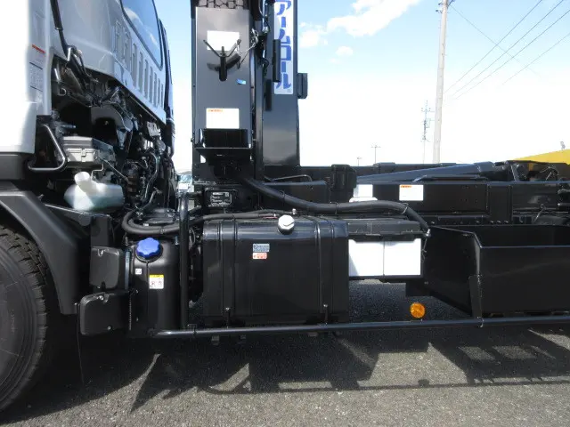 いすゞ フォワード 2RG-FRR90S4(2WD)の写真40