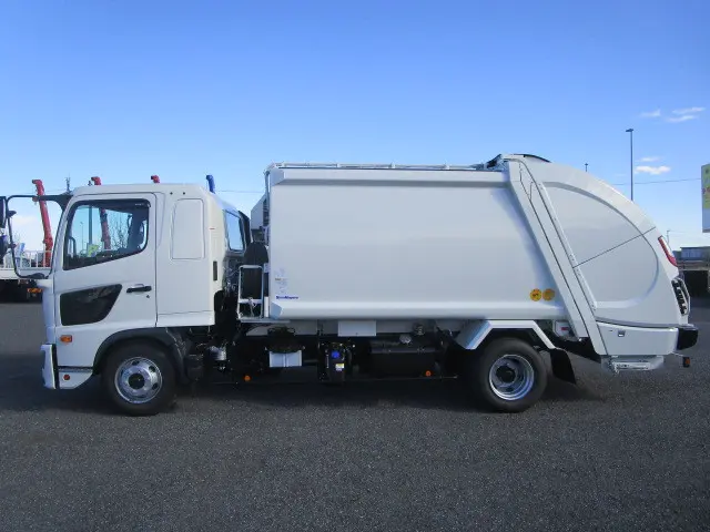 日野 レンジャー 2KG-FD2ABA(2WD)の写真5