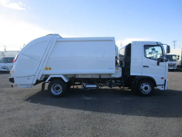 日野 レンジャー 2KG-FD2ABA(2WD)の写真6