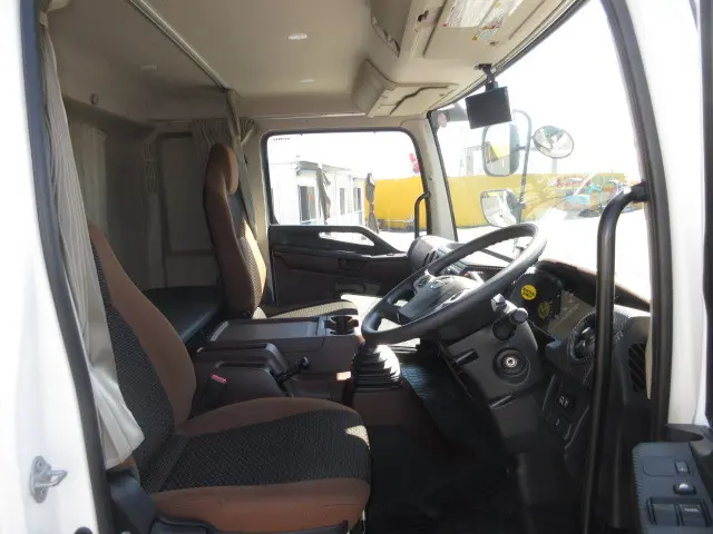 日野 レンジャー 2KG-FE2ACG(2WD)の写真14