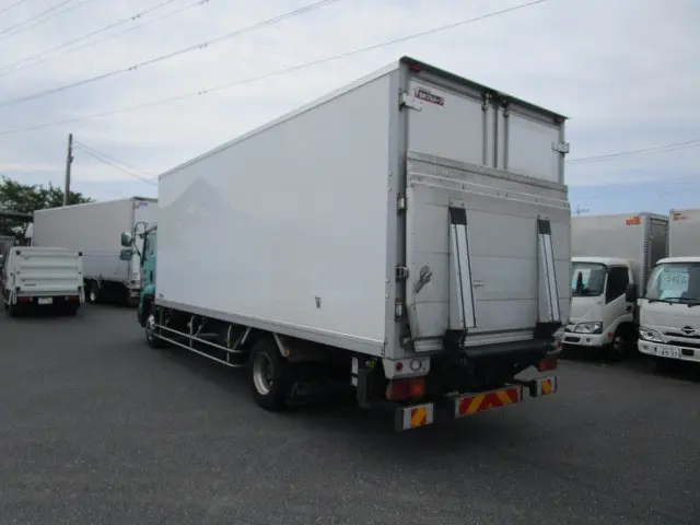 いすゞ フォワード TKG-FRR90S2(2WD)の写真3