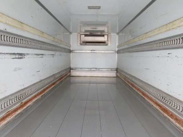 いすゞ フォワード TKG-FRR90S2(2WD)の写真9