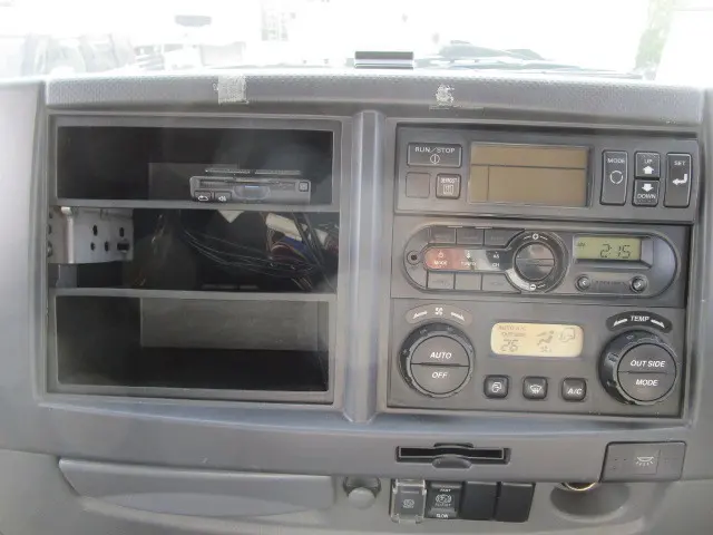 いすゞ フォワード TKG-FRR90S2(2WD)の写真15