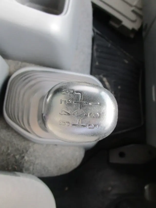 いすゞ フォワード TKG-FRR90S2(2WD)の写真17