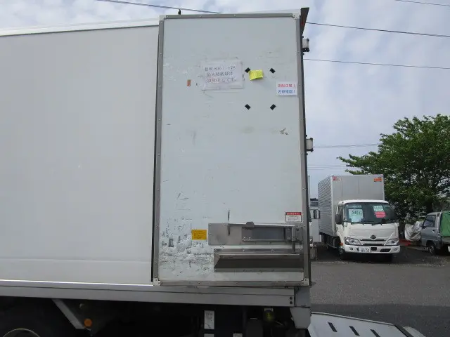 いすゞ フォワード TKG-FRR90S2(2WD)の写真28