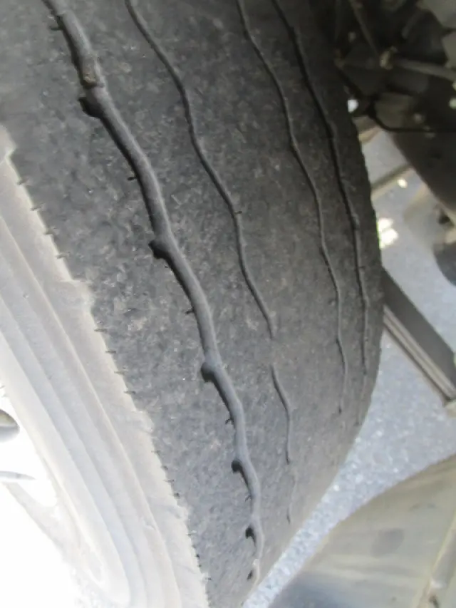 いすゞ フォワード TKG-FRR90S2(2WD)の写真50