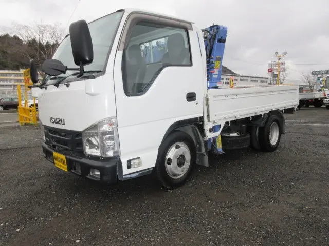 いすゞ エルフ TPG-NJR85A(2WD)の写真1