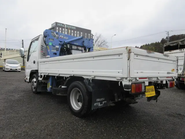 いすゞ エルフ TPG-NJR85A(2WD)の写真3