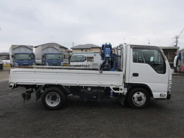 いすゞ エルフ TPG-NJR85A(2WD)の写真6