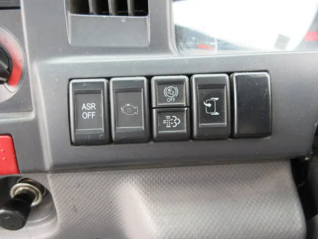 いすゞ エルフ TPG-NJR85A(2WD)の写真18