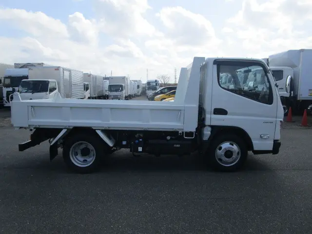 三菱 キャンター 2RG-FBA60(2WD)の写真6