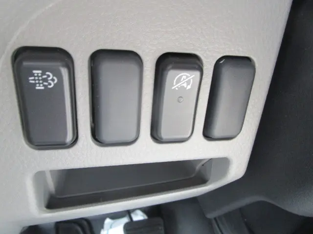 三菱 キャンター 2RG-FBA60(2WD)の写真13