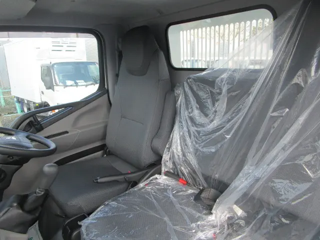 三菱 キャンター 2RG-FBA60(2WD)の写真20