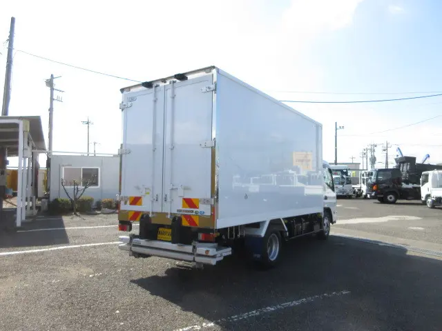 三菱 キャンター 2RG-FEAV0(2WD)の写真4
