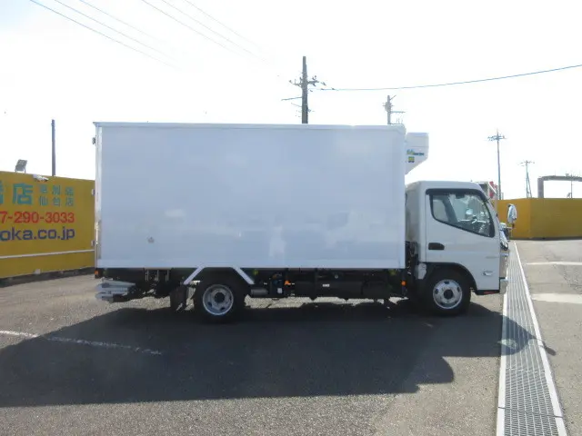 三菱 キャンター 2RG-FEAV0(2WD)の写真6
